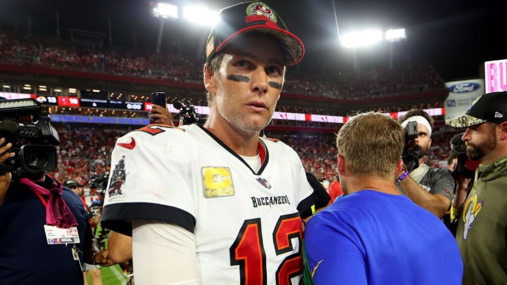 Dia histórico de Brady, desastre para Rodgers e nova sensação em Chicago